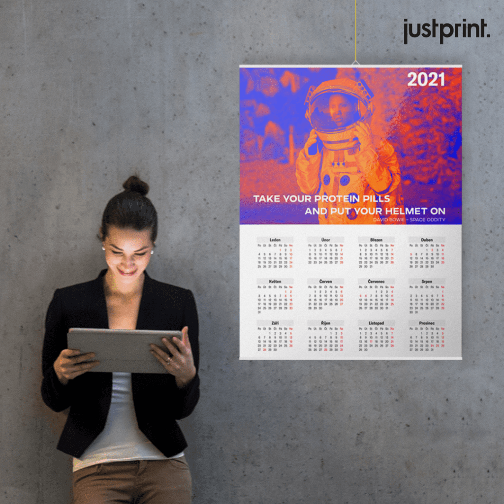 Nástěnný kalendář s lištou
