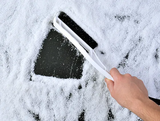 Plastová škrabka s košťátkem na sníh online tisk 2