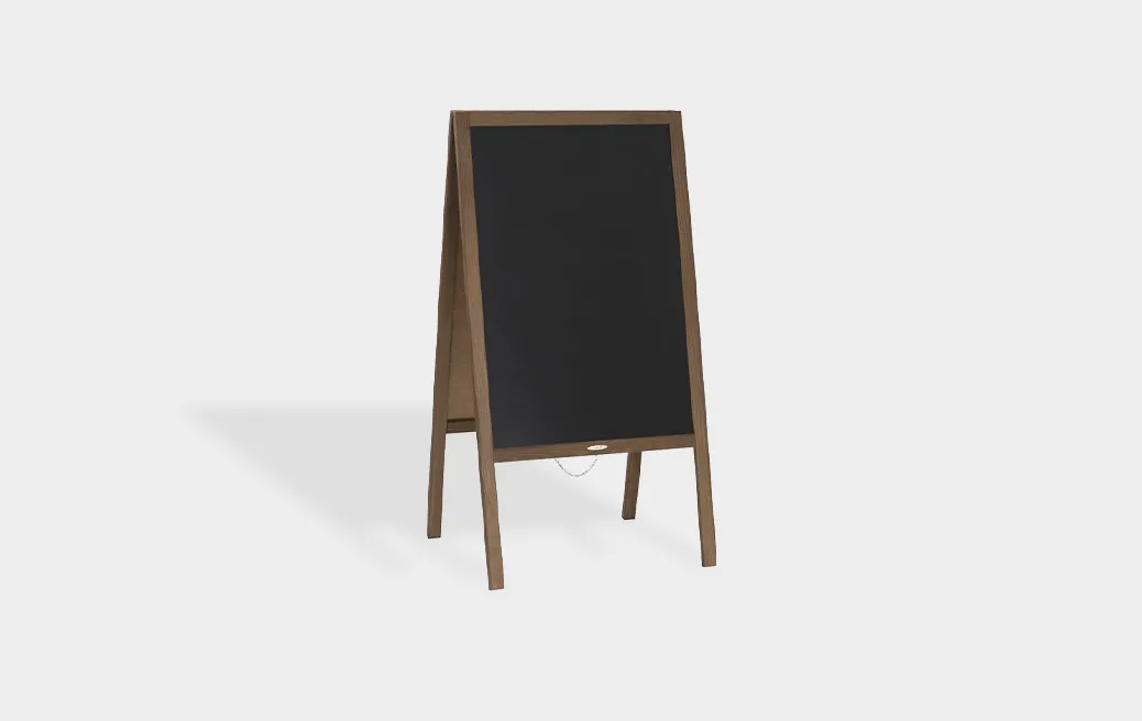 Dřevěné reklamní áčko s křídovou tabulí, bez potisku